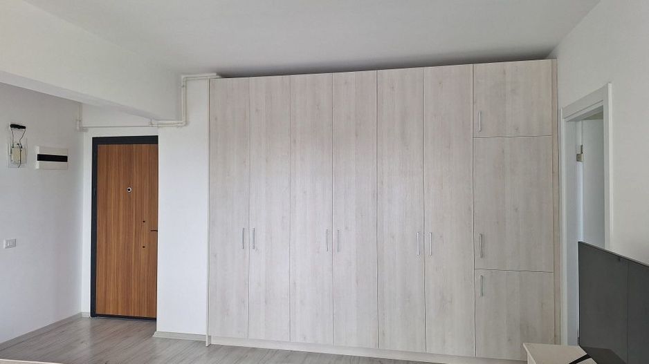 De inchiriat Studio – TOTUL NOU! Mobilat, utilat, garaj inclus – Rotar Park - Poză 2