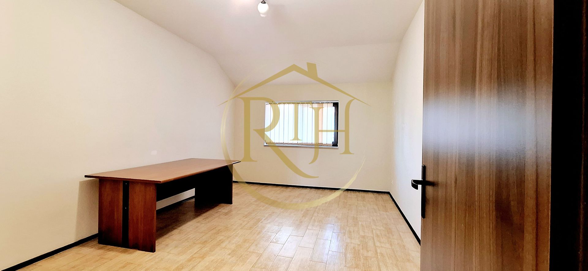 Oferim spre inchiriere, casa cu 4 camere pentru locuit sau birouri, Mehala - Poză 12