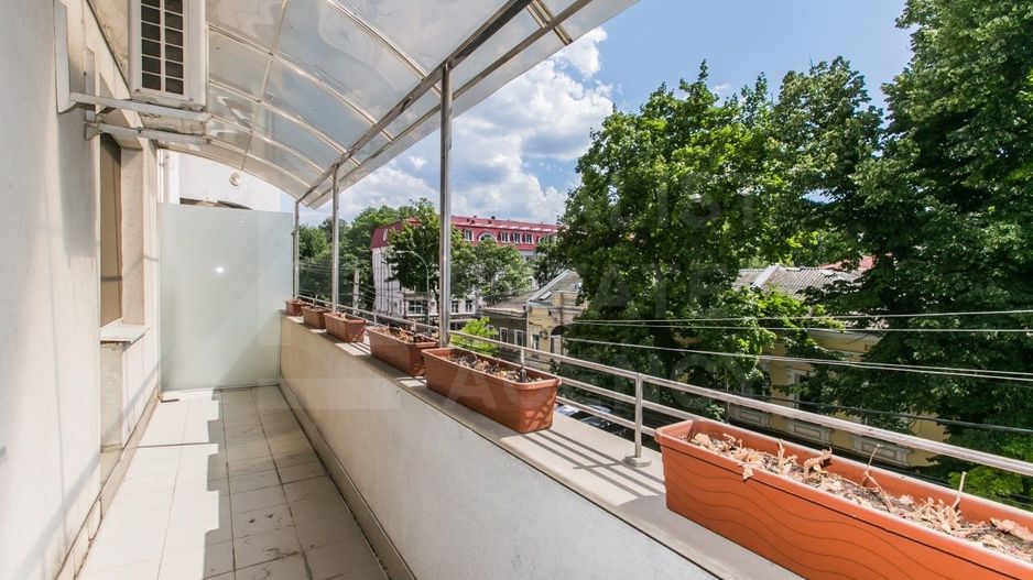 Chirie, apartament, 3 camere, Strada Sfatul Ţării, Centru - Poză 19