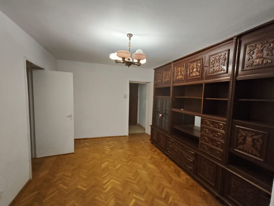Apartament 3 camere ultracentral – Etaj 1 – 69 mp –Târgu Jiu - Poză 2