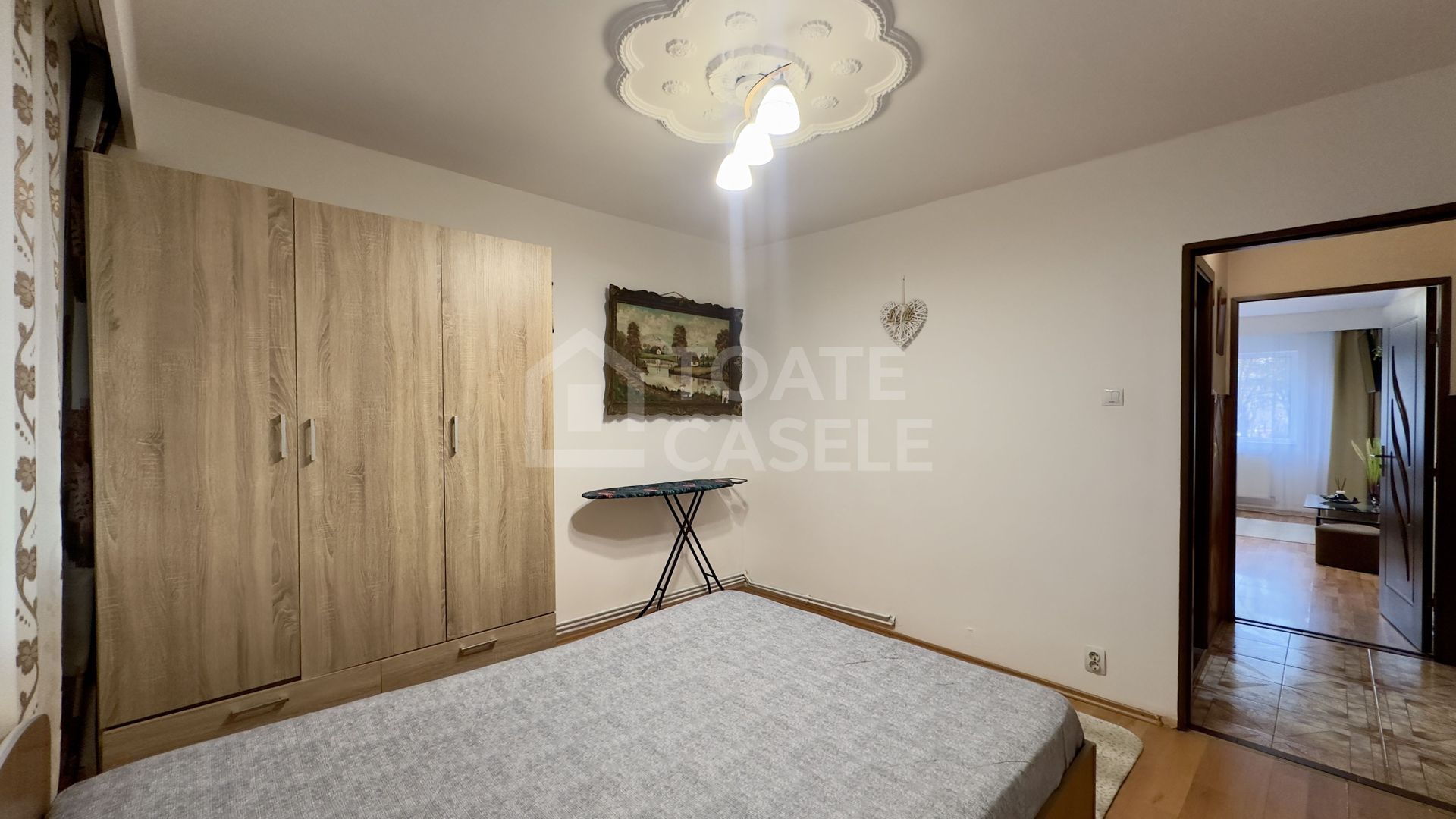 Apartament mobilat, 2 camere decomandat, lângă Iulius Mall - Poză 4