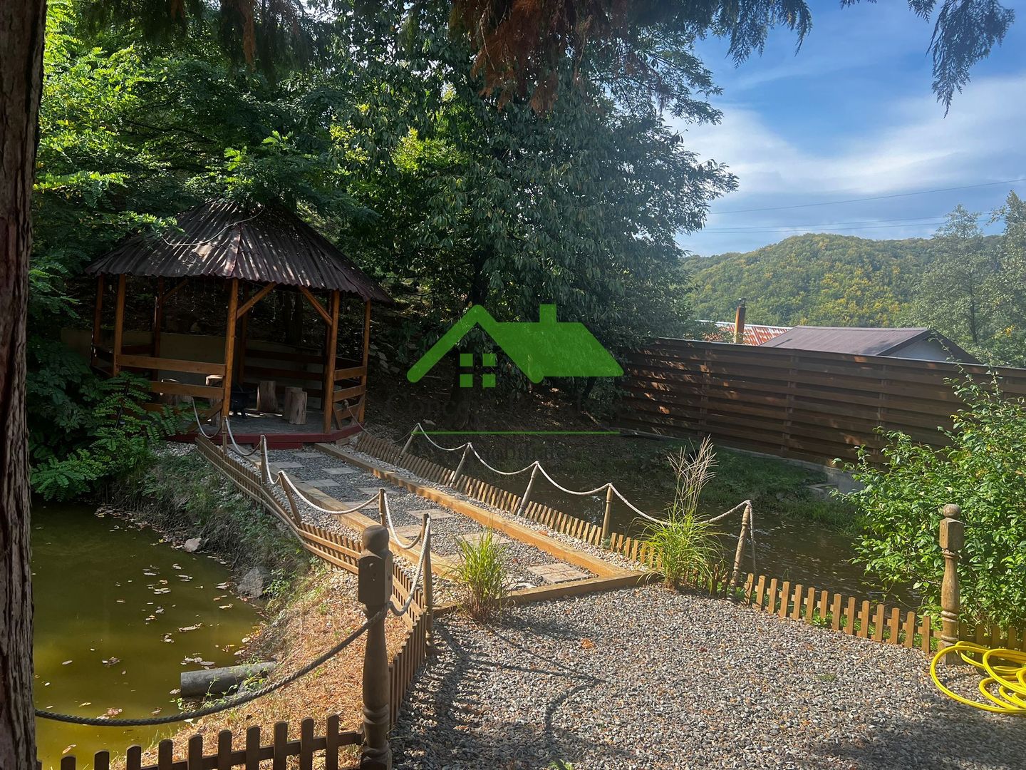 De vânzare – Casă P+M Ferneziu, zonă liniștită sub pădure 🌲 - Poză 24