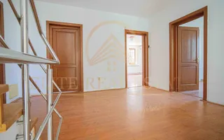 Vila premium ultracentrala, fara vecini, teren 377 mp, garaj! - Poză 17