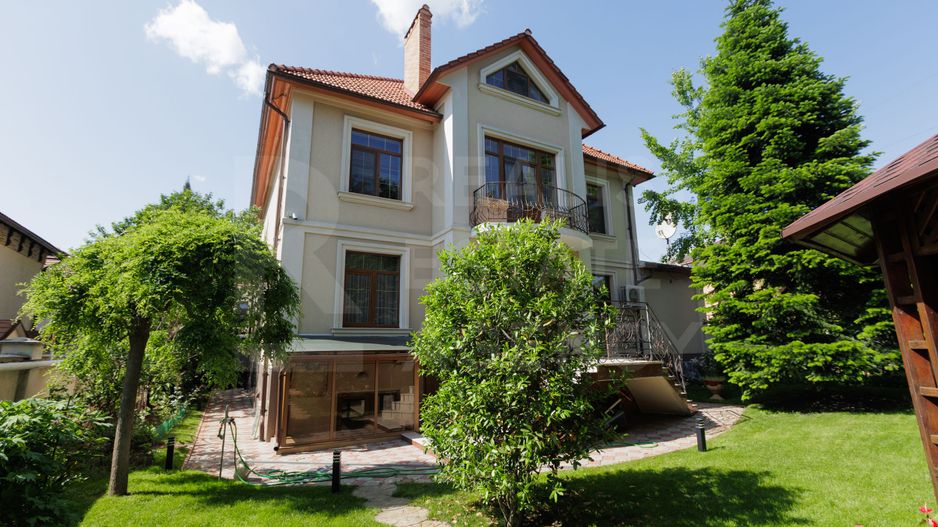 Vânzare, casă 3 nivele, stradela  5 Pomicultorului, Codru - Poză 4