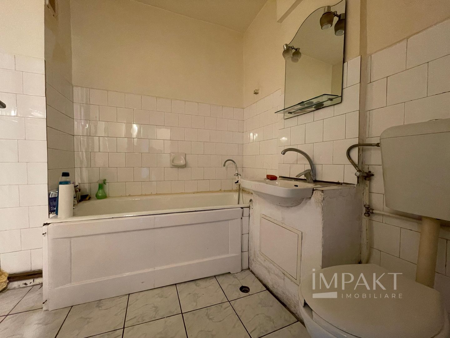 Apartament cu trei camere spre vanzare in cartierul Manastur! - Poză 3