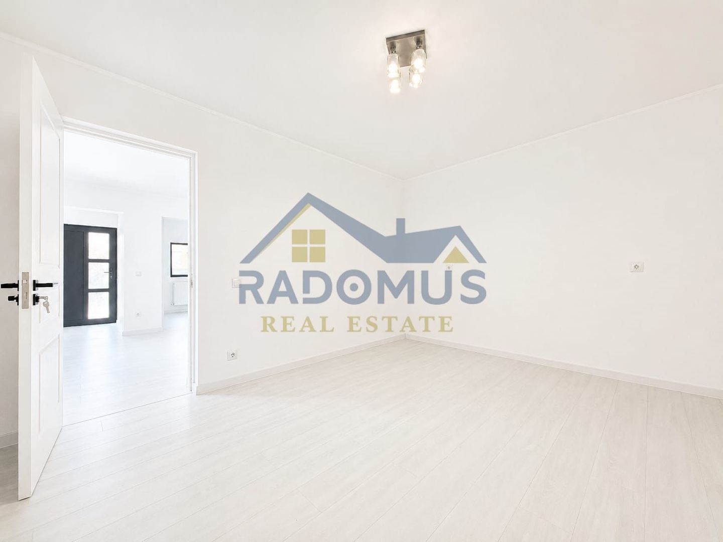 Casă renovată complet | 4 camere + Beci | Comision 0% | Str. Munteniei - Poză 7