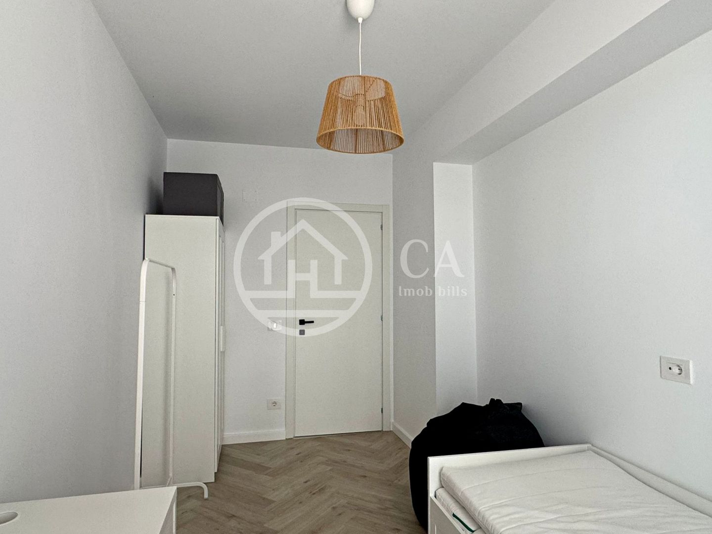 Apartament LUX de închiriat cu 3 camere în PRIMA ARENA, Oradea - Poză 6