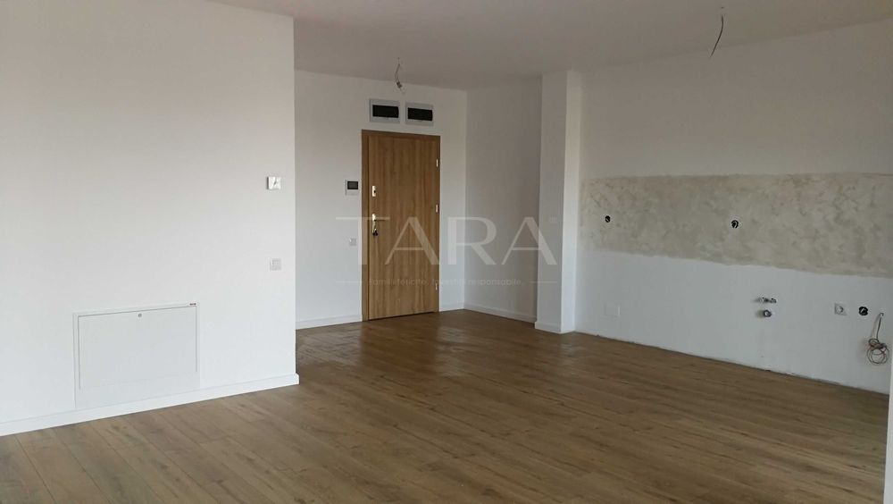 Apartament 2 camere finisat, zona Spitalul Regional, Florești - Poză 2