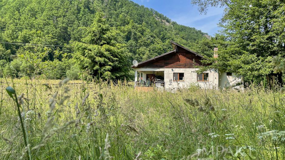Vila superba 300mp + teren 1400mp & front la rau in Somesul Rece. - Poză 2