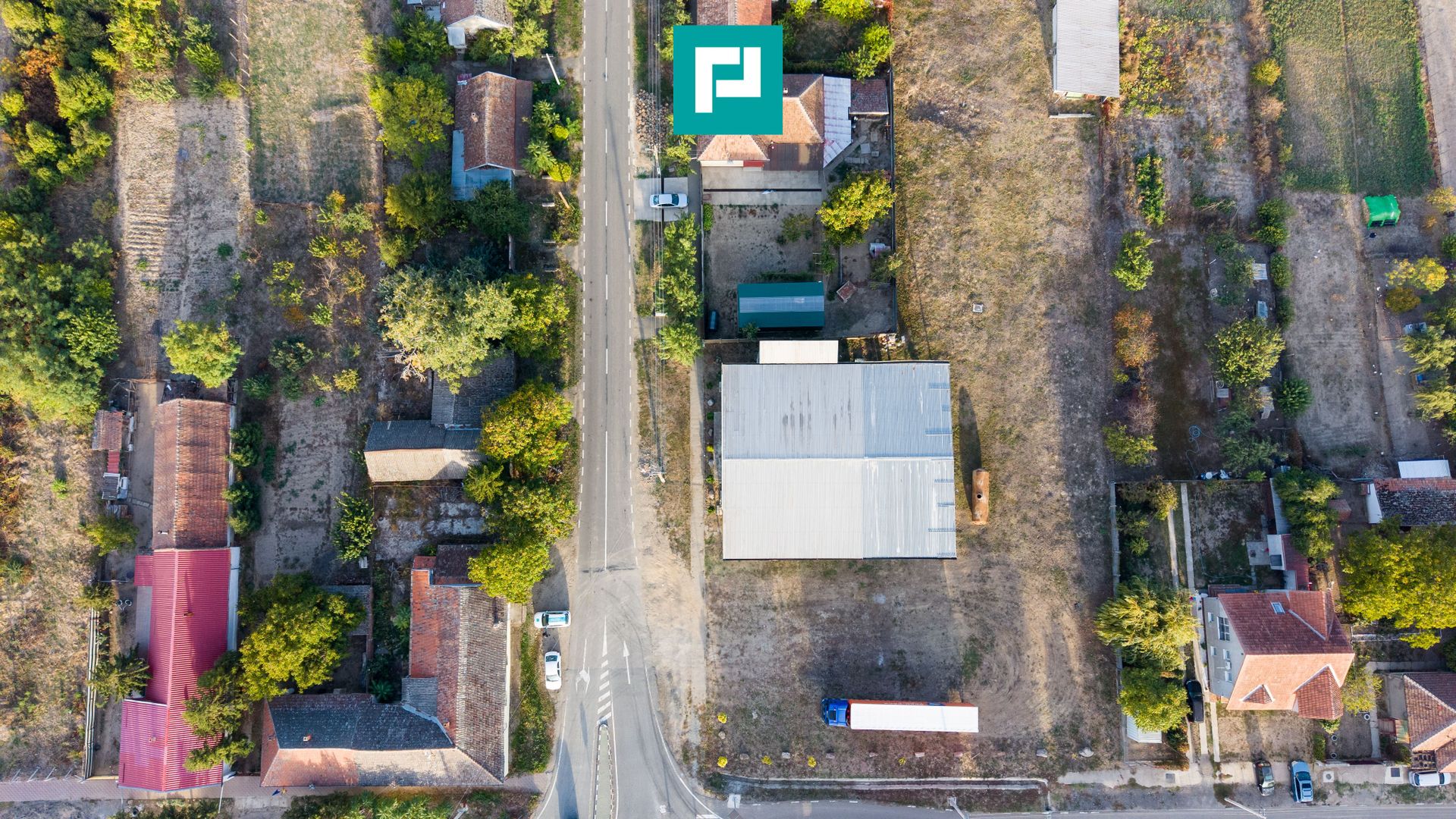Spatiu comercial cu etaj și teren de 4000mp - Poză 7