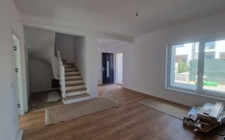 NOU APARTAMENT 4 CAMERE  101 MP CU GRADINA - Poză 6