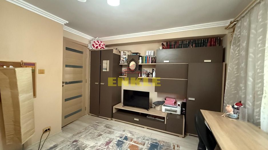 De vanzare apartament + teren generos în apropiere - Poză 11