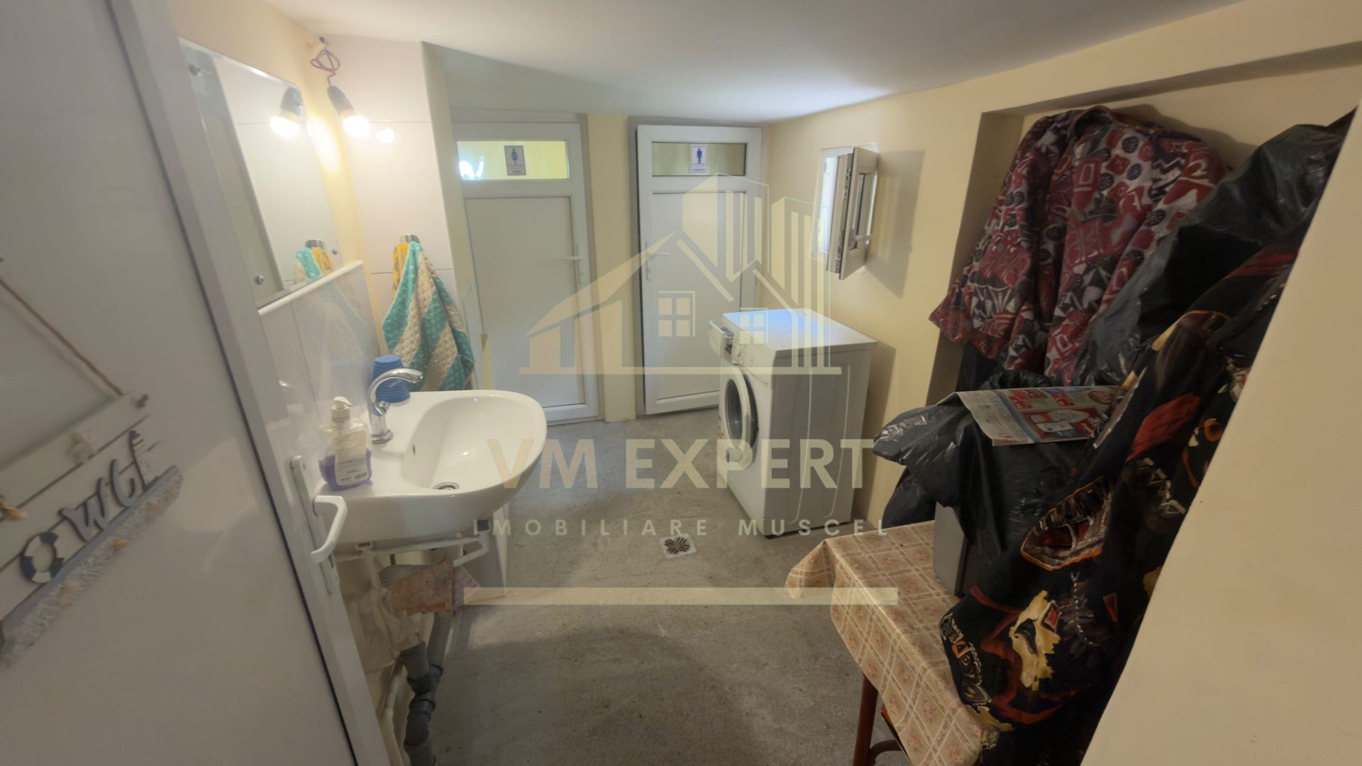 CASĂ 6 CAMERE TEREN 456 MP CENTRU CANPULUNG - Poză 38