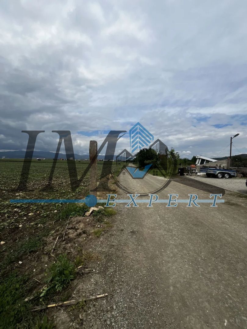 Teren de vânzare in Lancram zona noua - Poză 3