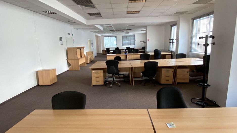 Cladire de  birouri - zona COMPLEX - Poză 19