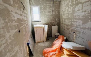 Casa P semifinisata ï¿½n comuna Paleu - Poză 13