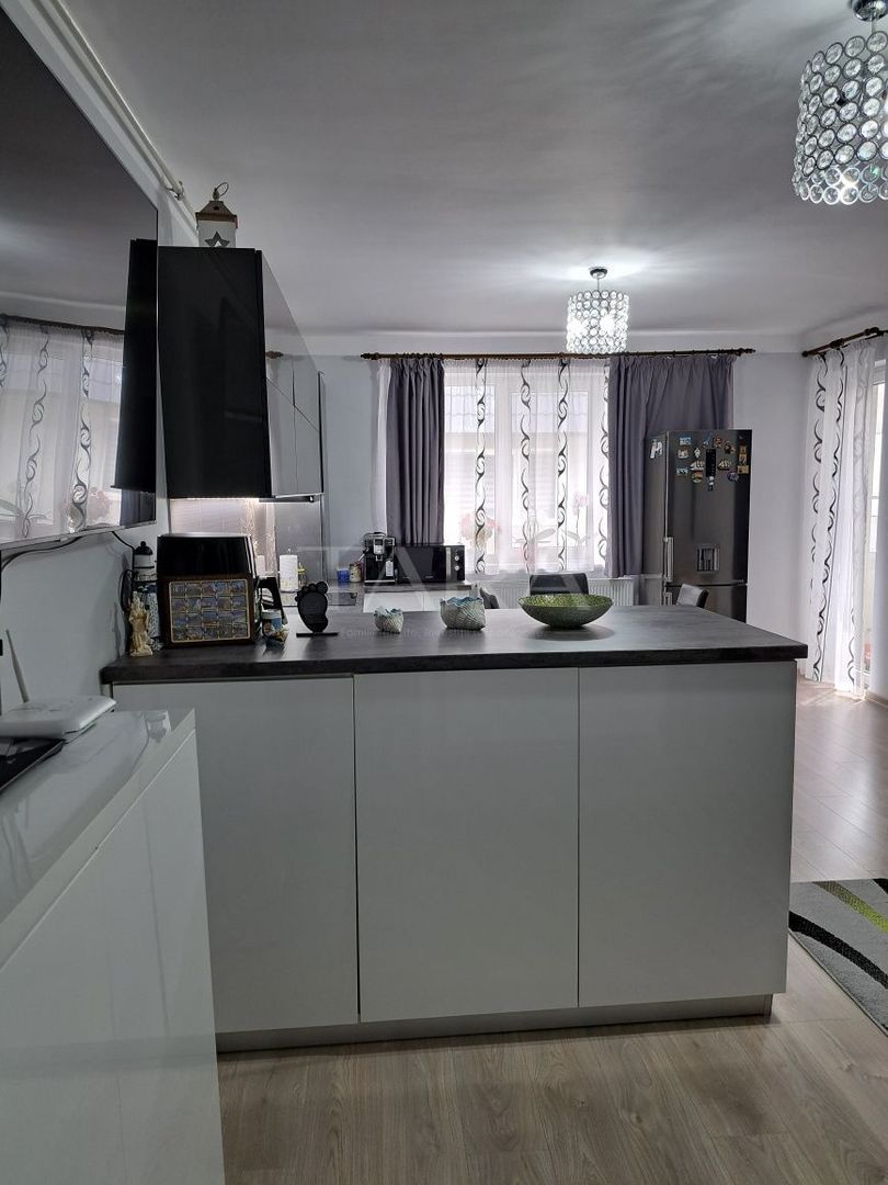 Apartament cu 3 camere, complet mobilat – zona Vivo - Poză 3