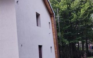 Vila pe trei niveluri 210 mp pe malul lacului Gozna Valiug - Poză 2