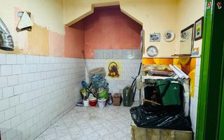 Apartament la curte comuna ULTRACENTRAL - Poză 1