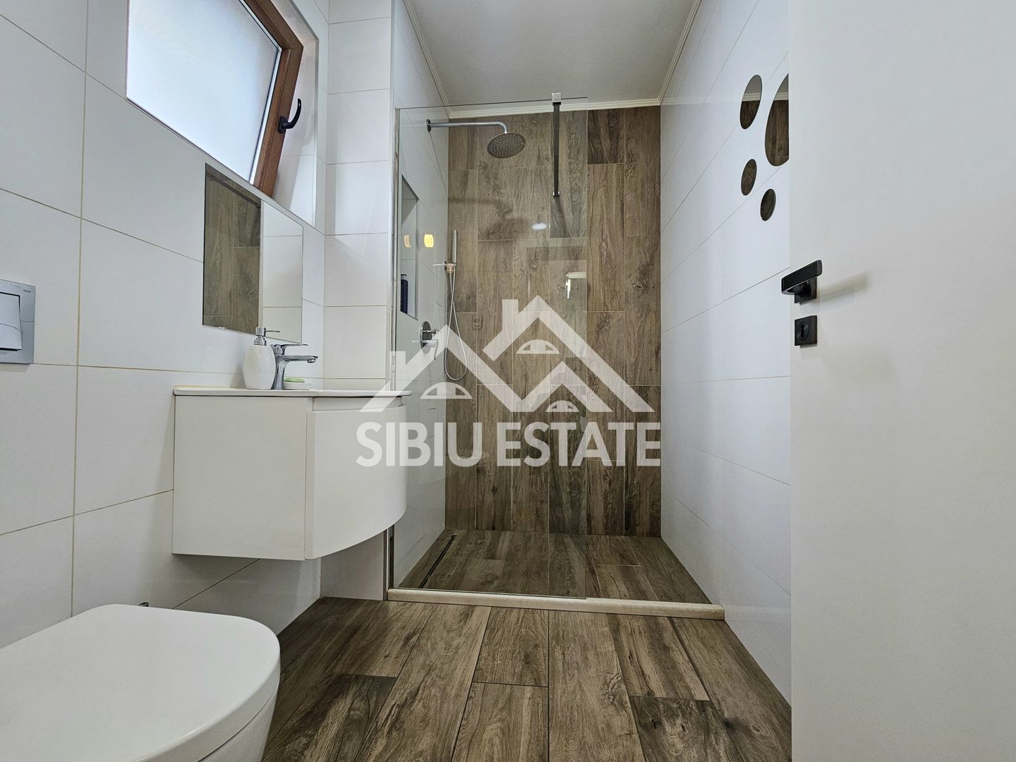 Casa 4 camere Sibiu dotari bune, pivnita, terasa - Poză 11