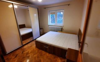 Inchiriem apartament 3 camere, etaj 1, Cetate, foste proprietati - Poză 4