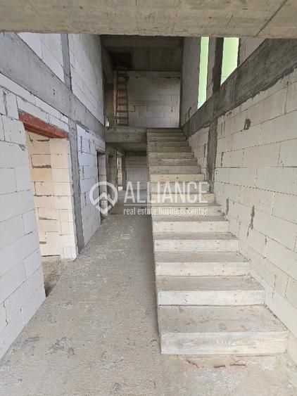 VALU LUI TRAIAN-Casa la rosu + acoperis complet - Poză 11