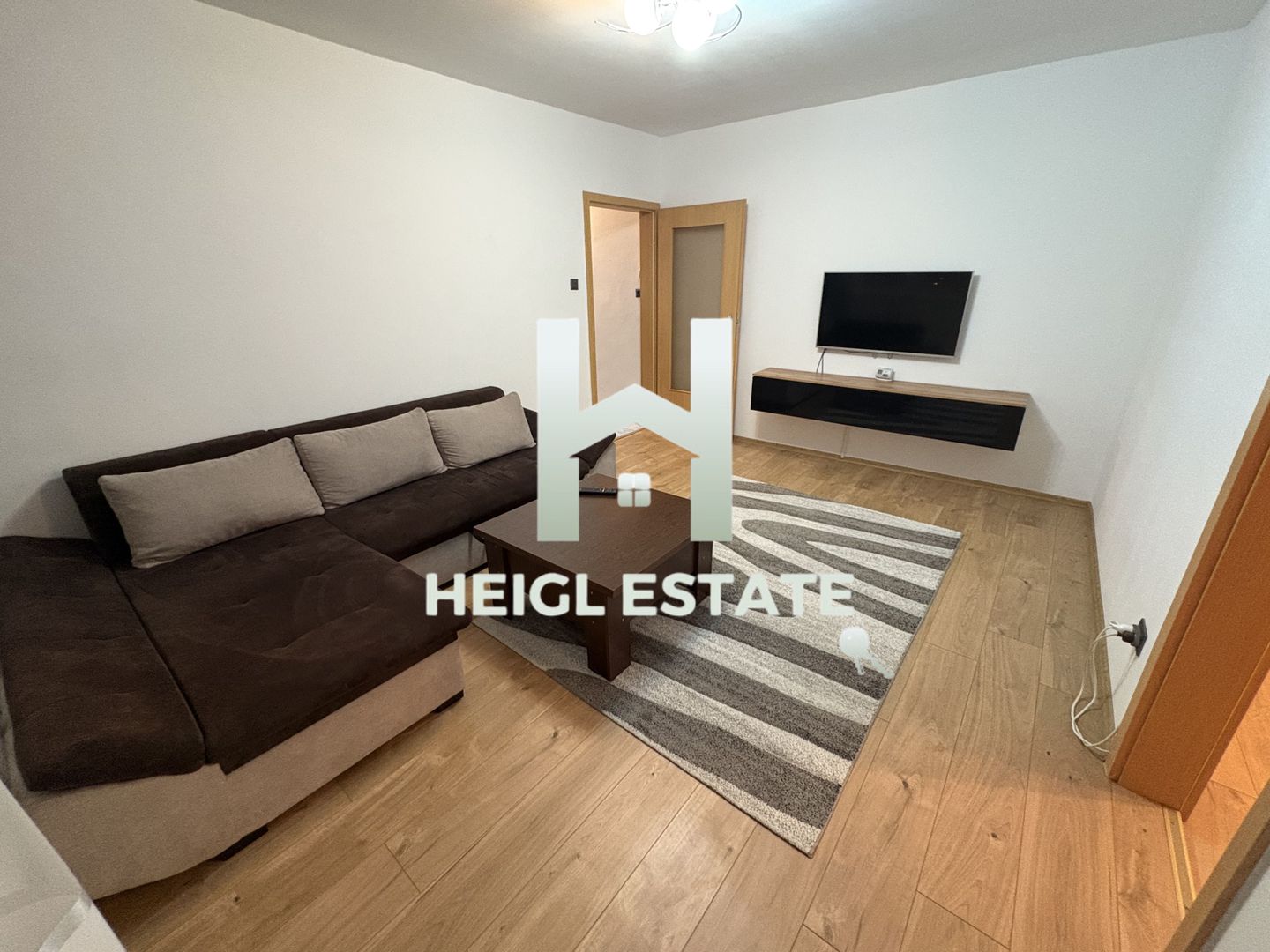 Apartament cu 3 camere in zona Soarelui - Poză 1