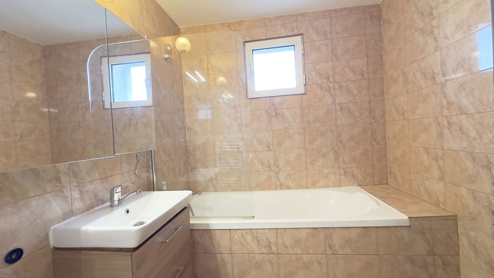 Cauți apartament cu 3 camere în Rahova? Il gasesti aici aici! - Poză 29