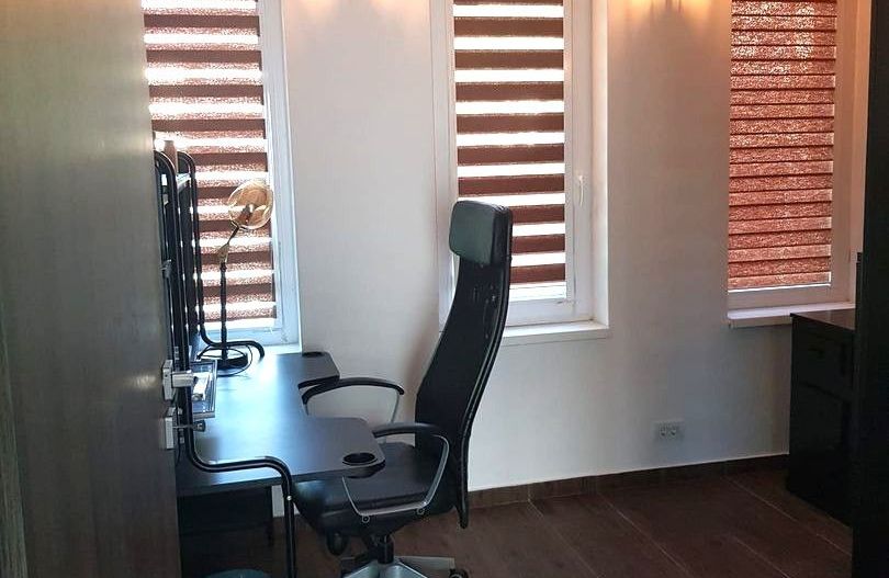 Vila pe parter 4 camere, curte generoasa / Tunari - Poză 5