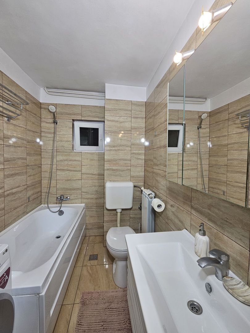 Închiriez apartament 2 camere, Unirii,centrală bloc, metrou 1 min, pet - Poză 6