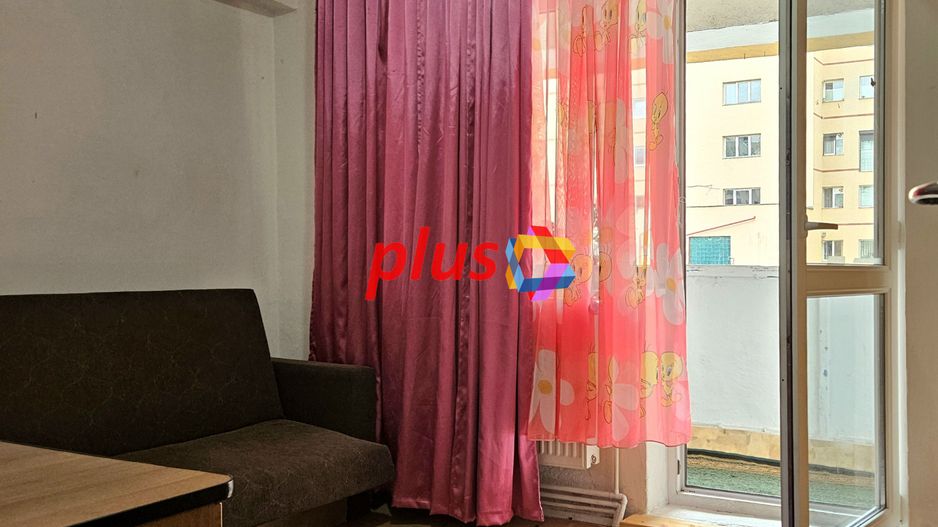 Apartament cu trei camere, zona Racadau 70 mp - Poză 6