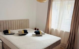 Casă modernă de închiriat în Stejarilor Residence, Lunca Cetățuii, Iași – Curte 400 m², Terasă, Parcare, Mobilată complet - Poză 4