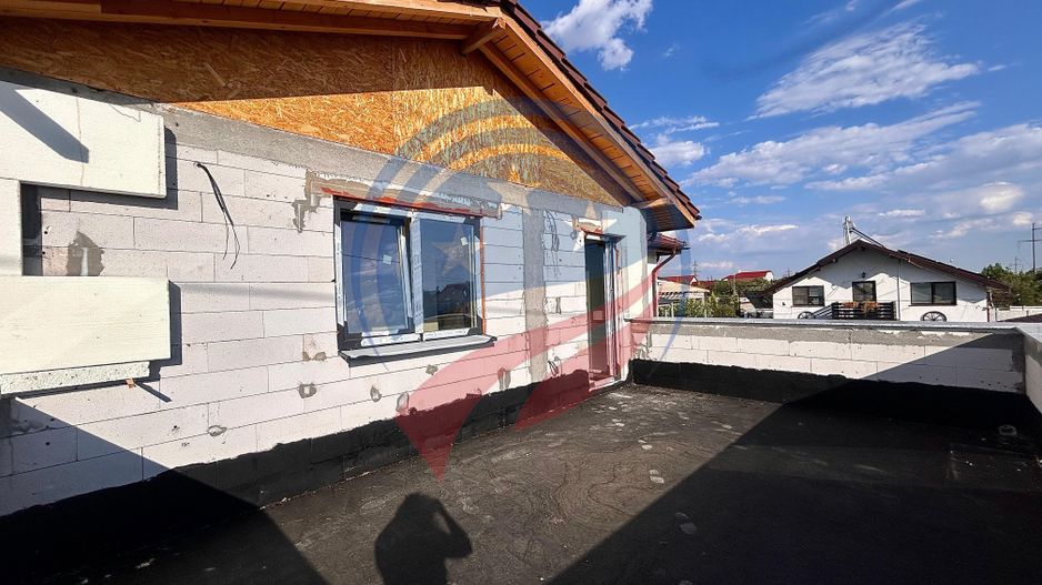 Vilă cu 4 camere de vânzare in Craiova - Poză 3