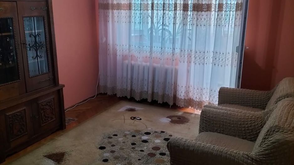 Inchiriere apartamant Zona Cetate - Poză 2
