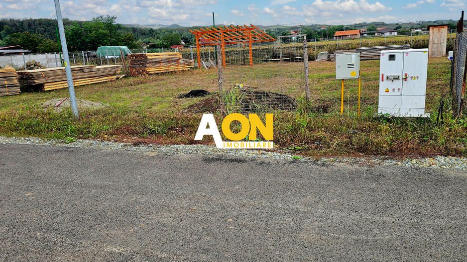 Teren 600 mp, proiect casă 4 camere + autorizație și utilități, Ciugud - Poză 1