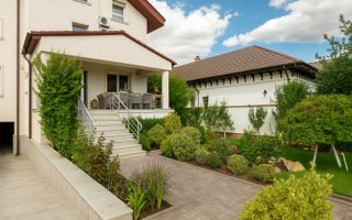 Vilă excepțională cu lift, piscina și teren de 1000 mp | VOLUNTARI - Poză 1