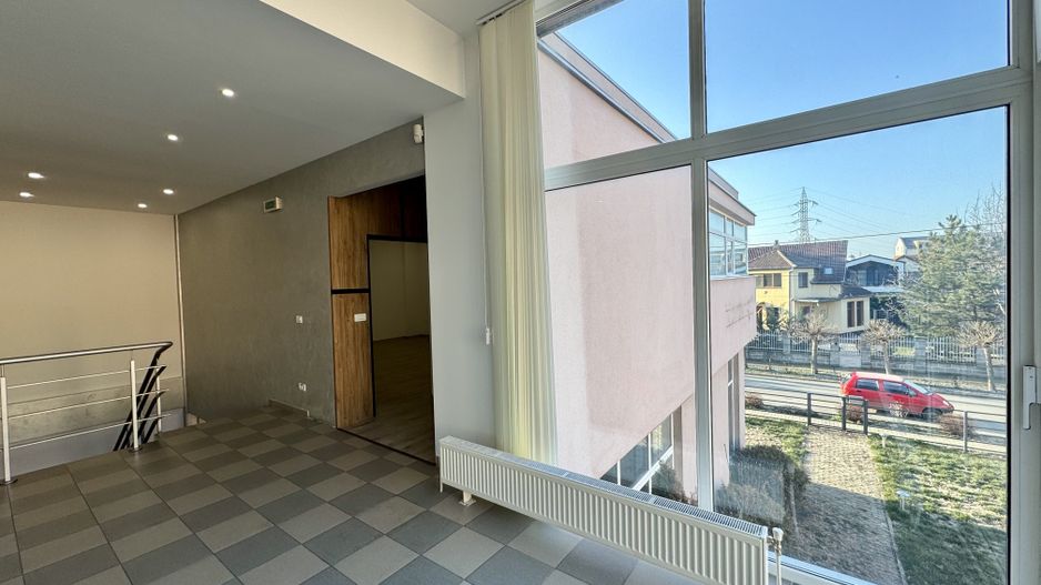 Clădire SAD de închiriat, situată la intrarea în Dumbrăvița - Poză 42