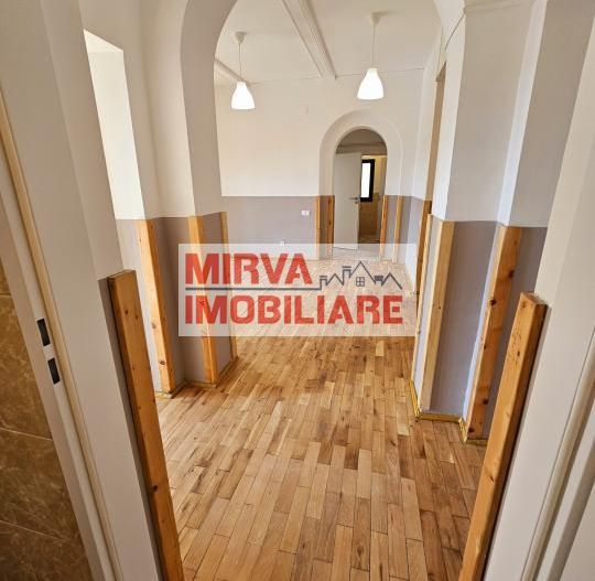 🏢 Spațiu de birouri modern – 5 camere, 3 băi – Zona Centrală, Ploieșt - Poză 16