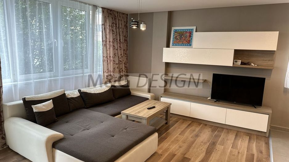 Inchiriez 2 camere decomadat zona Braytim etaj 1, loc de  parcare - Poză 2