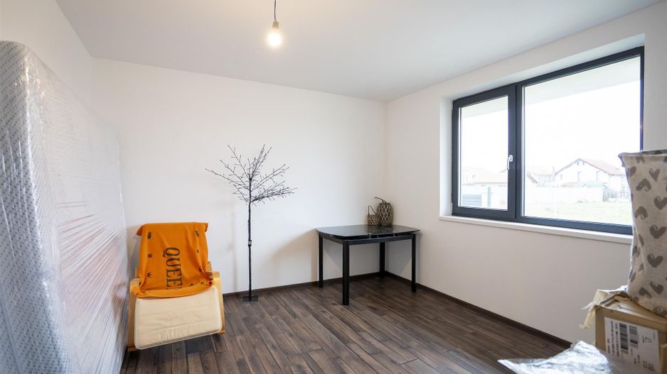 Casa noua finisata mobilata in Nojorid cu 3 camere - Poză 8