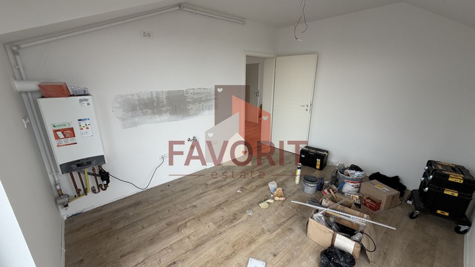 Spatios. Bucatarie inchisa. 2 balcoane. - Poză 2