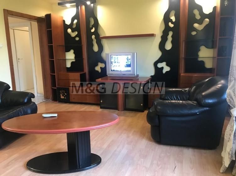 Apartament cu 3 camere Steaua etaj 2 - Poză 2