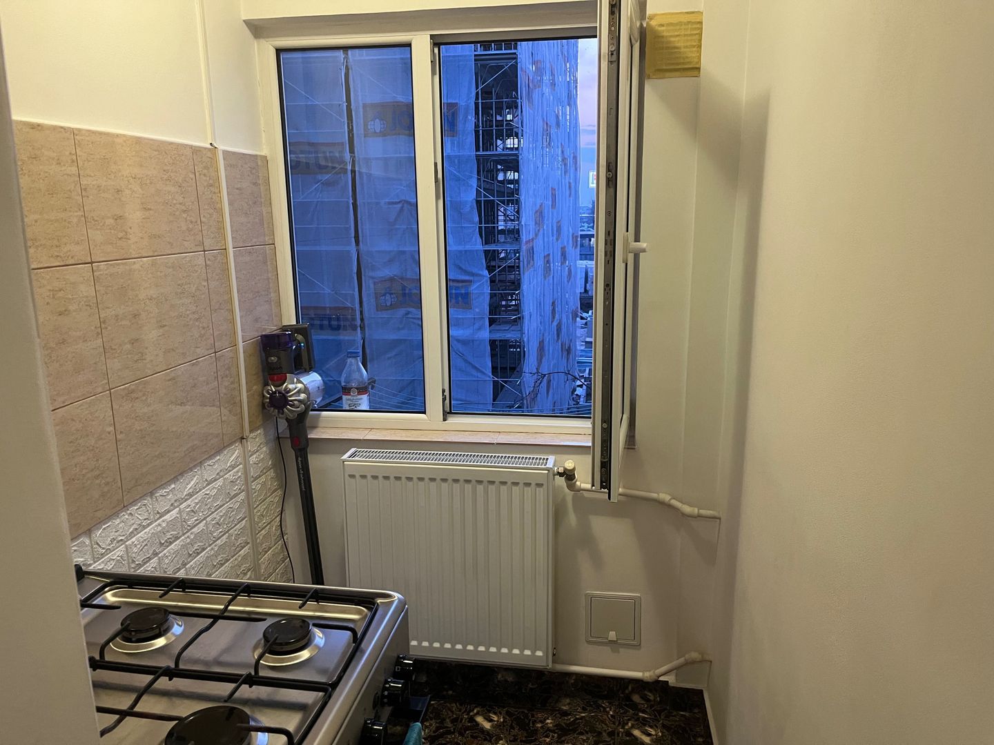 Garsoniera de vanzare Pajura - Poză 2