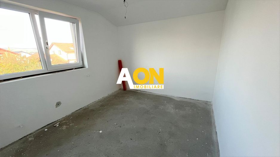 Casa de vanzare, S+P+M, 6 Camere, 2 Bai - Poză 13