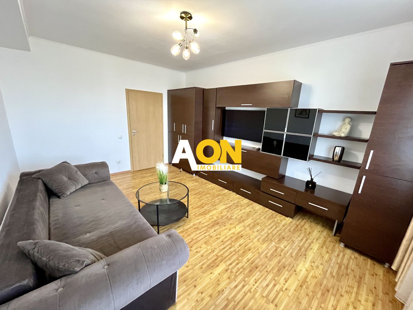 Apartament cu 2 Camere, Etaj 2, Zona Stadion - Poză 5