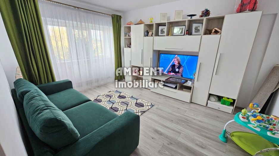 Apartament 2 camere, mobilat și utilat, zona CARTIER; - Poză 1