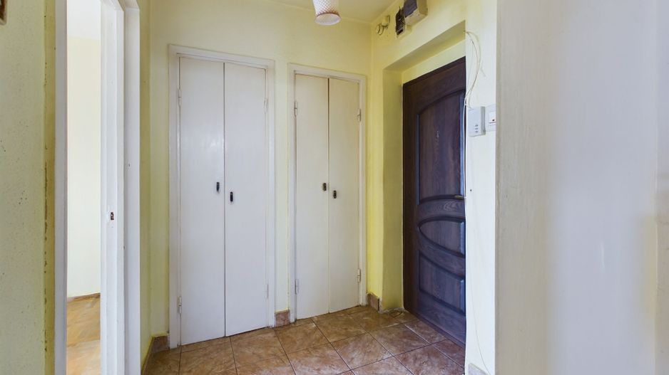 Apartament clasic cu 2 camere în Grădiște - Poză 6
