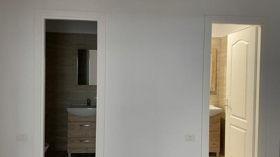 Spatiu comercial Ultracentral Pitesti - Poză 6