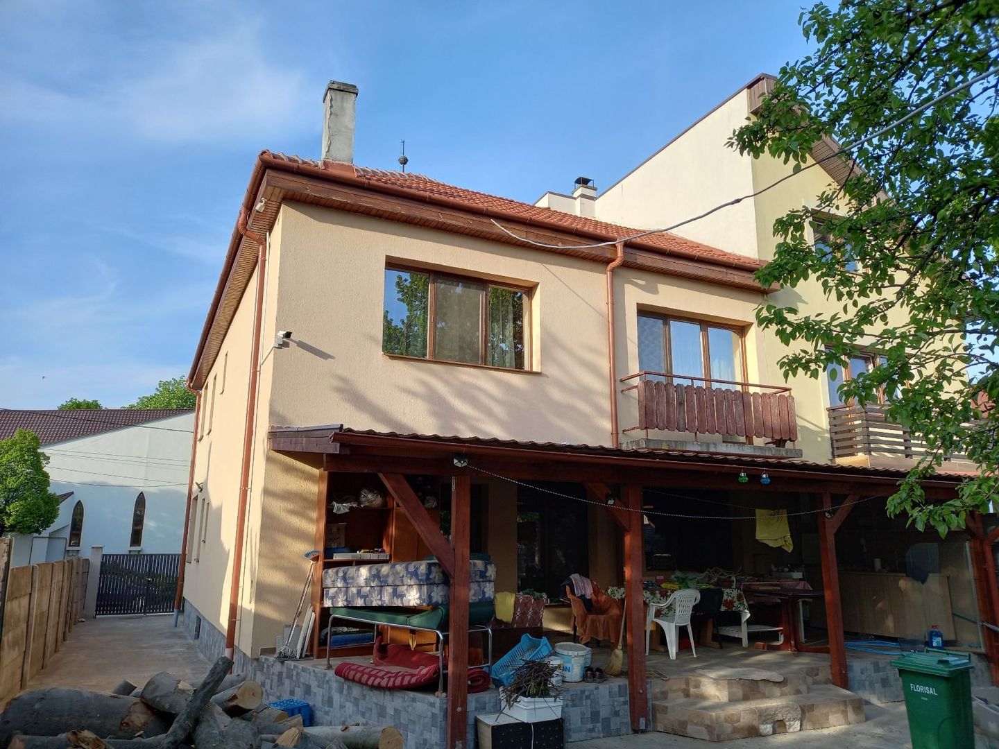 BRASADAS vinde casa in zona TITULESCU cu 5 camere si teren 350mp - Poză 1