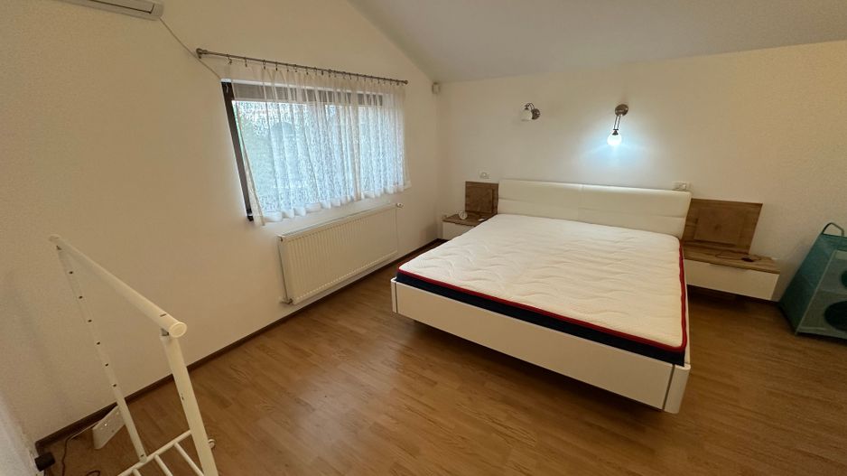 Casă / Vilă cu 4 camere de închiriat în zona Aradului - Poză 24